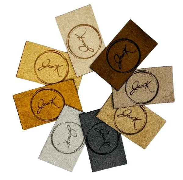 Étiquettes medium suede rectangulaires